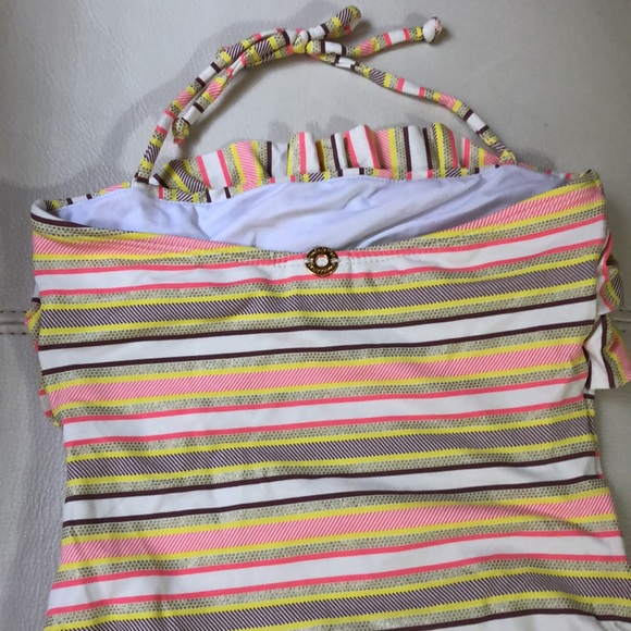 Bikini - Picture 3 of 3